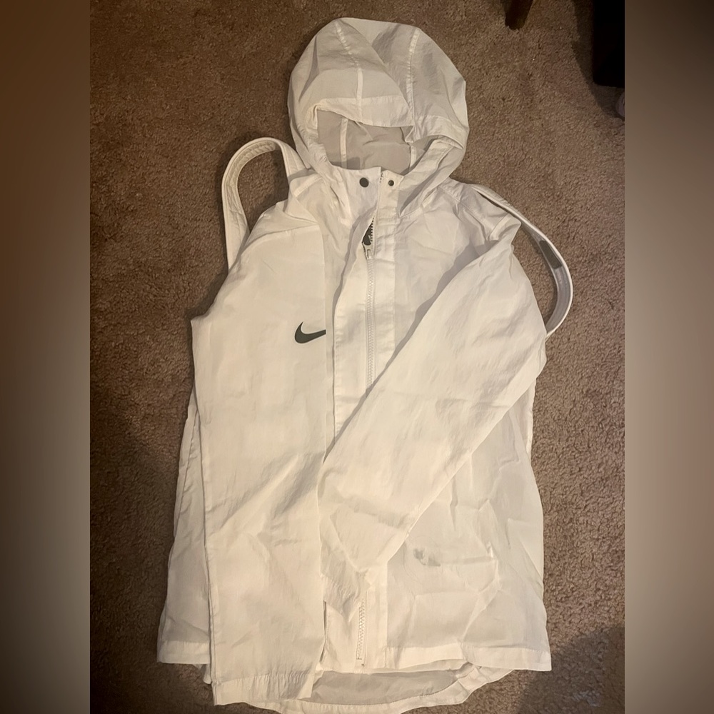 Nike youth windbreaker